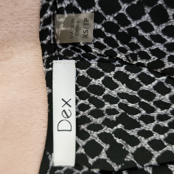 Dex 3/4 Sleeve Snakeskin Top with Lace Detail - Picture 6 of 8